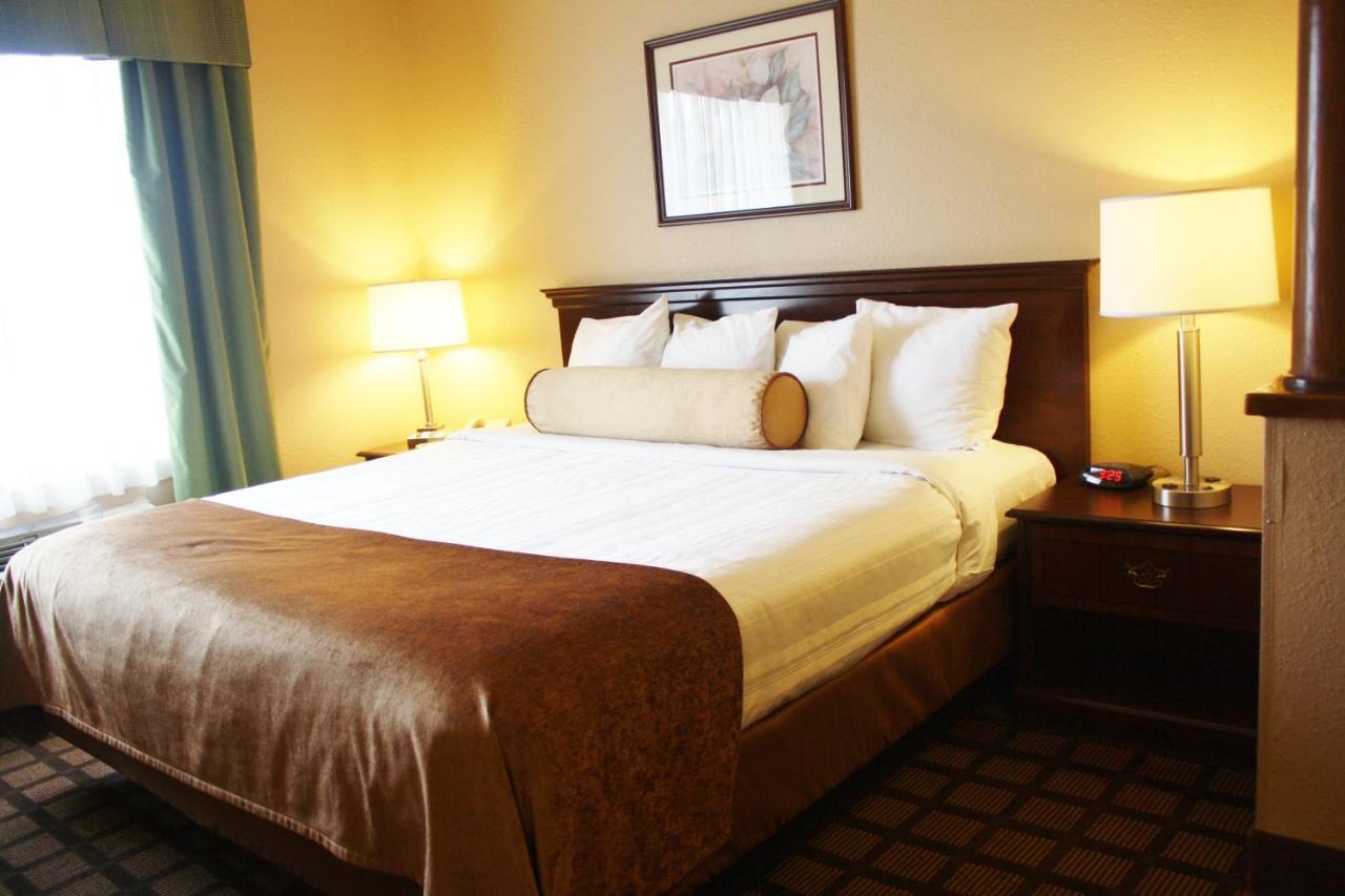 Inn & Suites Merrillville Exteriör bild